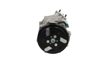 090 135 052 876 AIR CONDITIONING COMPRESSOR