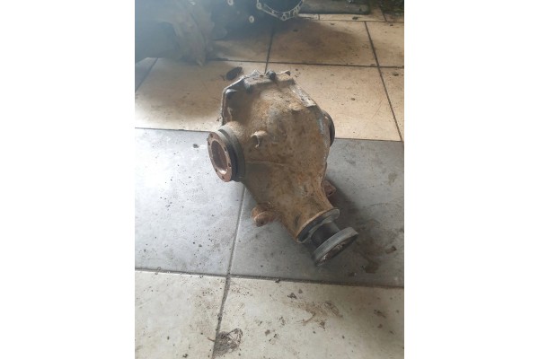 Rear reducer BMW 3 E46 9002082200700004 3 0L diesel 135kW 2002 Part manufacturer BMW OE