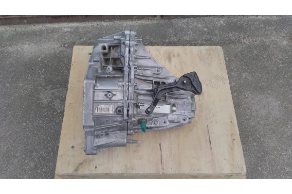Caja de cambios Nissan Qashqai J10 1.6 16V TL4B113