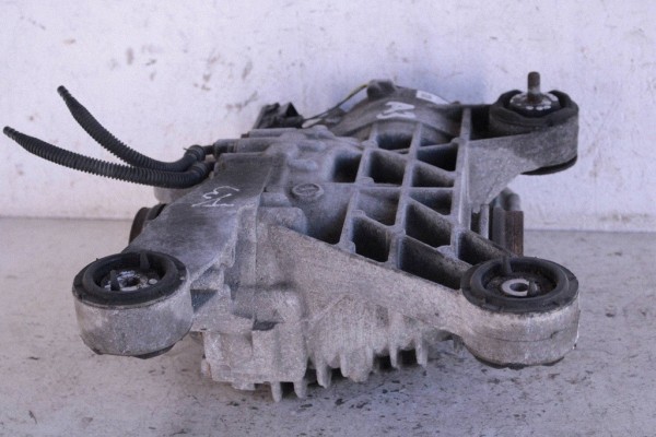 Rear reducer AUDI A3 8V1 8VK 0CQ525010F 2 0L gasoline 206kW 2015 Catalog number of the original 0CQ525010F
