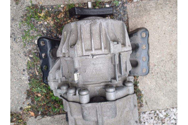MERCEDES rozdzielcza reduktor A7252800000 MERCEDES A205 C KLASA 19R Part manufacturer no brand