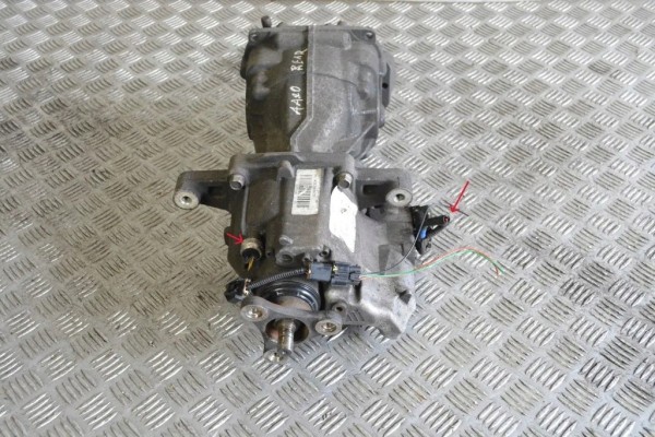 Rear reducer KIA SPORTAGE SL M0003567 2 0L diesel 2011