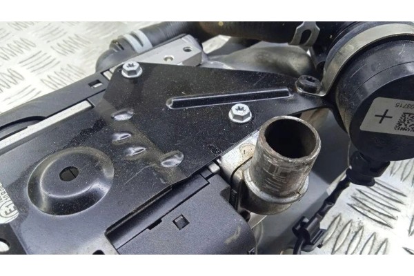 Webasto BMW X6 F16 F86 9025417D 3 0L diesel 190kW 2015 Catalog number of the part 9330592 9025417D