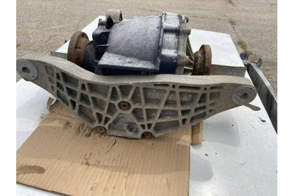 Rear reducer AUDI A4 8E2 B6 8E0599287 2 5L diesel 132kW 2001 Car type passenger cars