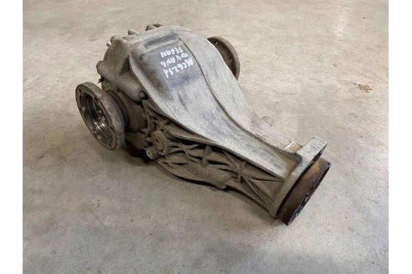 Rear reducer AUDI A6 4F2 C6 2760068 2 7L diesel 132kW 2005