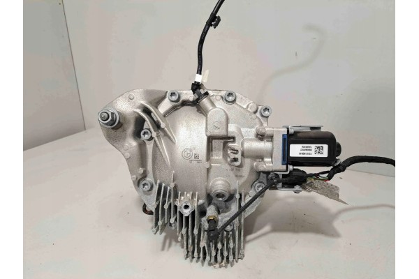 Reductor trasero BMW 8686982 3.0L gasolina 265kW 2023