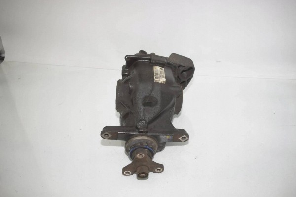 Rear differential BMW 3 F30 F35 F31 7603746 Part manufacturer BMW OE