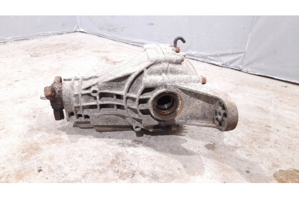 Rear Differential Rear Mercedes Benz R W251 1643501614 Installation side rear