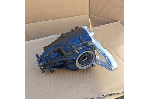 Rear differential A6393510208 Mercedes Benz Vito Viano W639 36 11 Installation side multipurpose