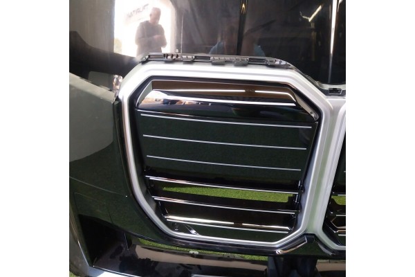 Parachoques delantero BMW G70 LCI