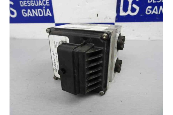 3C0614109C ABS VOLKSWAGEN PASSAT BERLINA (3C2) Highline 2008 3C0614109C 165358 VOLKSWAGEN - 2