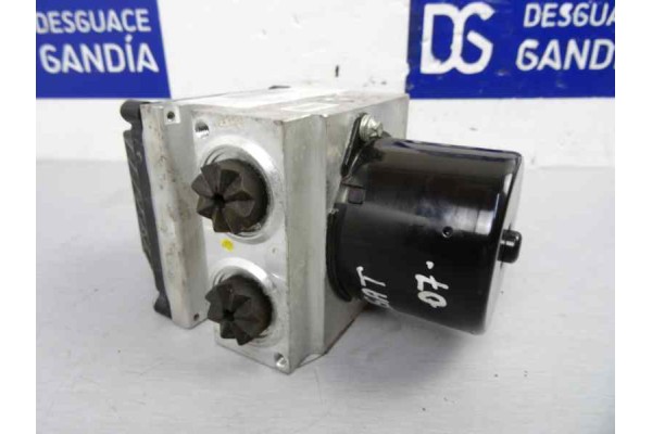 3C0614109C ABS VOLKSWAGEN PASSAT BERLINA (3C2) Highline 2008 3C0614109C 165358 VOLKSWAGEN - 3