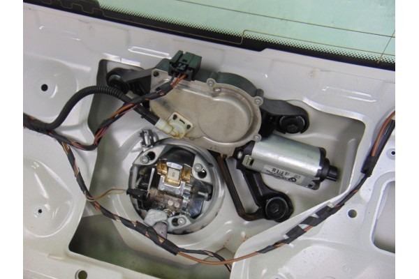 BLANCO PORTON TRASERO BMW SERIE 1 BERLINA (E81/E87) 118d 2007 BLANCO 202376 BMW - 4