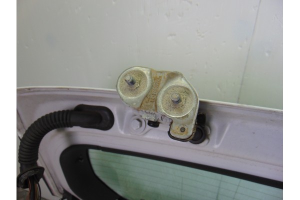 BLANCO PORTON TRASERO BMW SERIE 1 BERLINA (E81/E87) 118d 2007 BLANCO 202376 BMW - 6