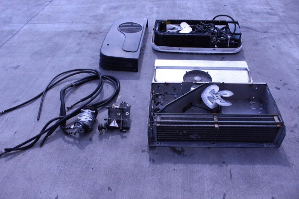 CARRIER ZEPHYR 306 ROUTE 12V R134A NISSAN CABSTAR KPL REFRIGERATION UNIT Car type cargo vans