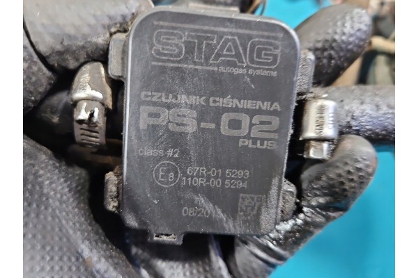 Instalación del sistema de gas LPG STAG 300-6 QMAX PLUS