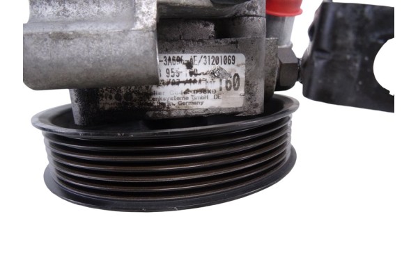 4M513A696AE BOMBA DIRECCION FORD FOCUS BERLINA (CAP)