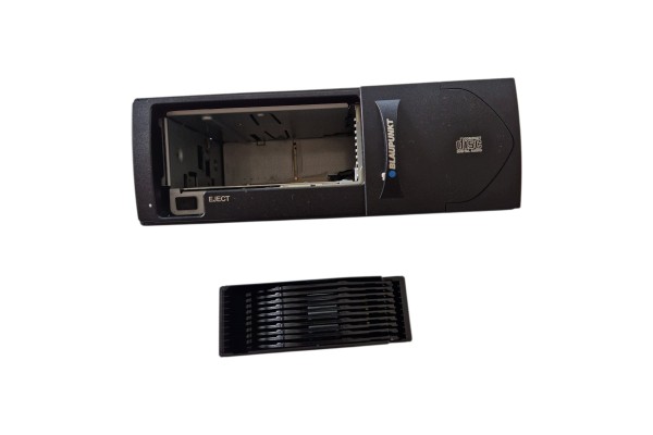 CD CHANGER NISSAN INFINITI NEW BLAUPUNKT CDC A 08 KE28189900 Part manufacturer Nissan OE