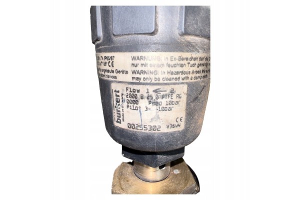 20886557 VOLVO Water Heater Coolant Valve Car type buses