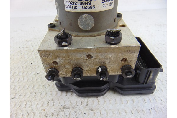 58920-3U300 ABS KIA SPORTAGE (SL) Concept 4x2 2010 58920-3U300 200472 KIA - 3