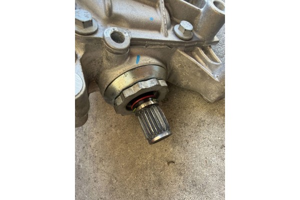Range Rover L460 M8E2 3017 DB Front Bridge Differential Catalog number of the part M8E23017DB