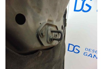 NEGRO CAPO MERCEDES-BENZ CLASE E (BM 210) BERLINA