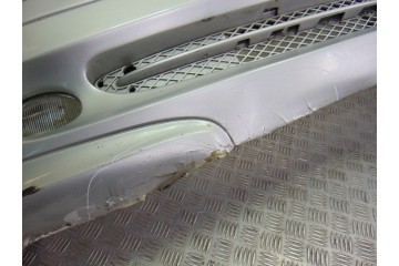 PLATA PARAGOLPES DELANTERO MERCEDES-BENZ CLASE C (BM 203) BERLINA