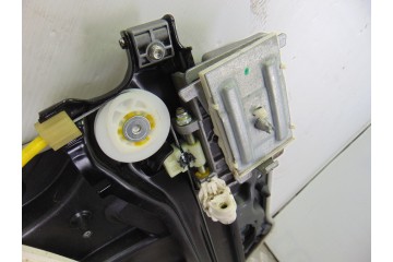 6 PIN ELEVALUNAS TRASERO DERECHO MERCEDES-BENZ CLASE CLA (BM 117)