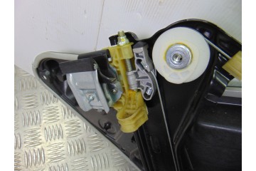 6 PIN ELEVALUNAS TRASERO DERECHO MERCEDES-BENZ CLASE CLA (BM 117)