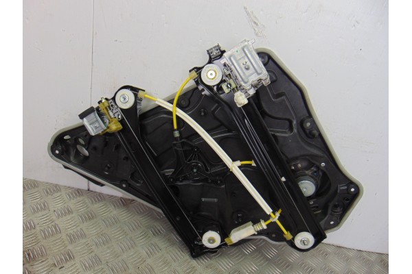 6 PIN ELEVALUNAS TRASERO DERECHO MERCEDES-BENZ CLASE CLA (BM 117)