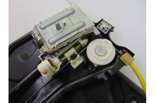 6 PIN ELEVALUNAS TRASERO IZQUIERDO MERCEDES-BENZ CLASE CLA (BM 117)