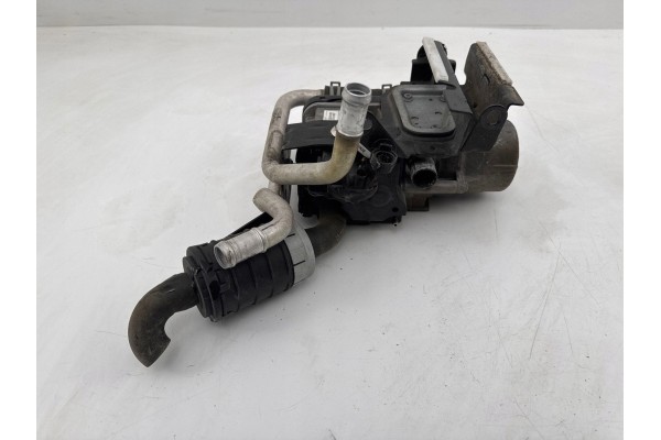 Parking heater Webasto Mercedes Benz C AMG W205 122R000258 Part manufacturer Mercedes Benz OE