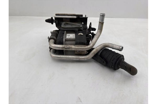Parking heater Webasto Mercedes Benz C AMG W205 122R000258 Car type passenger cars