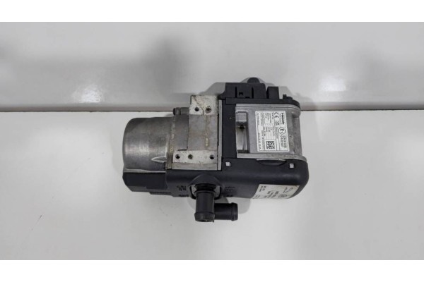 Parking heater Webasto Land Rover Defender OE M8B218K463AA Catalog number of the part M8B218K463AA CENTRUM