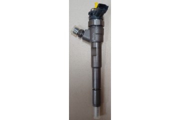 INJECTOR CR RENAULT KANGOO 1 5 DCI 08 RENAULT 166000121R