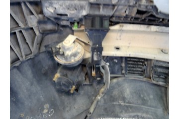 PLATA PARAGOLPES DELANTERO AUDI A6 BERLINA (4B2) 2.5 TDI 2001 PLATA 209826 AUDI - 8