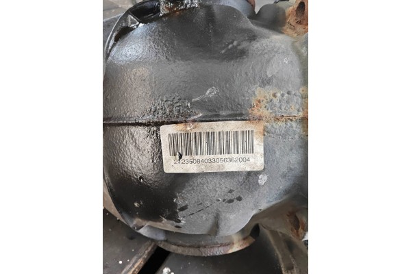 Rear differential 2 47 Mercedes Benz C W204 A2093510205 Car type passenger cars