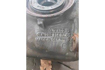 Diferencial trasero 2.47 Mercedes-Benz C W204 A2093510205