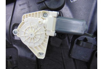 6 PIN ELEVALUNAS DELANTERO DERECHO MERCEDES-BENZ CLASE CLA (BM 117) CLA 220 CDI 4Matic (117.305) 2015 6 PIN 193501 MERCEDES-BENZ