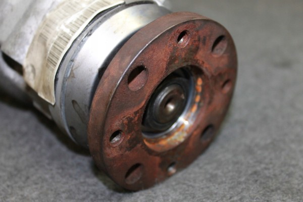BMW F10 F11 F01 F02 M550DX N57D30C 381KM BRIDGE DYFER FRONT 2 81 7591995 Catalog number of the original BMW F10 F11 F01 F02 M550