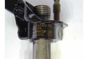 A6420701187 INYECTOR MERCEDES-BENZ CLASE E (BM 212) LIM.