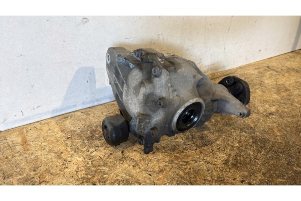 BMW 5 G30 G31 2 0D 190KM BRIDGE DYFER REAR 8624221 2 93 Catalog number of the part 8624221 2 93 G30