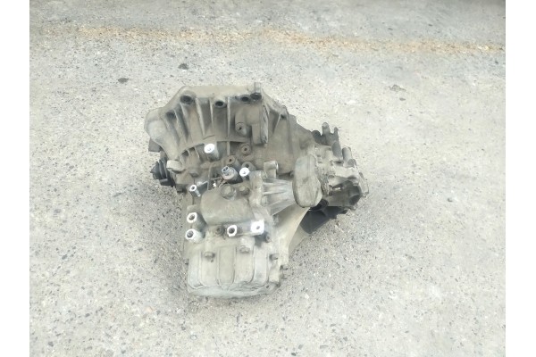 SKRZYNIA BIEGOW 5 BIEGOWA COROLLA IX E12 1 4 16V Part manufacturer Toyota OE