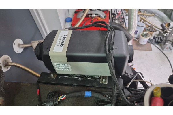 Webasto ogrzewanie postojowe Airtop 2000st 12v 2kw benzyna byna PB benzin Part manufacturer Webasto