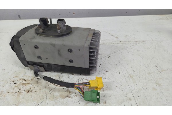 Parking heater webasto air top 2000 st volvo fh 9015998b Catalog number of the part 9015998b