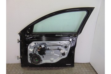 NEGRA  PUERTA DELANTERA DERECHA VOLVO S40 BERLINA 1.6 Momentum 2007 NEGRA 197902 VOLVO - 2