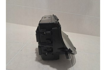DISPLAY MERCEDES S CLASS W221 1036909743 Car type passenger cars