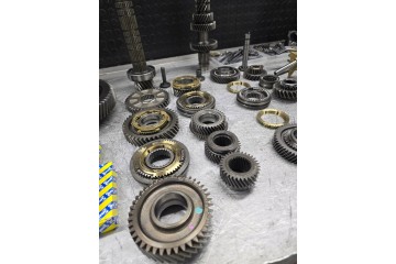 Gearbox 20GP18 20GP16 FIAT DUCATO CITROEN JUMPER PEUGEOT BOXER 2 3 Car type buses trucks cargo vans RVs passenger cars