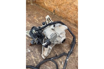 BRIDGE DYFER REAR RANGE ROVER EVOQUE II L551 22R 2 0D 2 53 JAN POZNAN Part manufacturer Land Rover OE