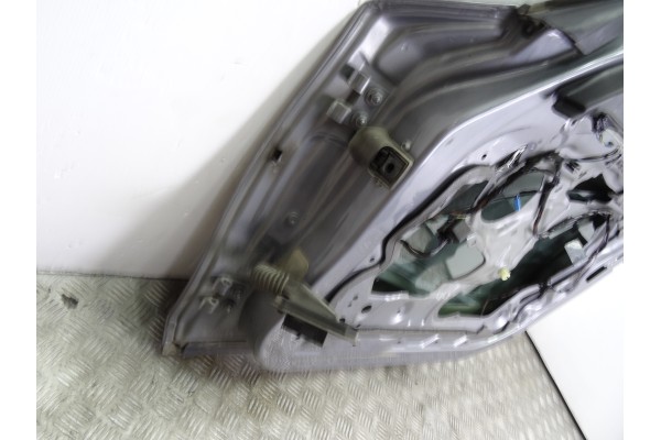 GRIS PUERTA DELANTERA DERECHA BMW SERIE 1 BERLINA (E81/E87)
